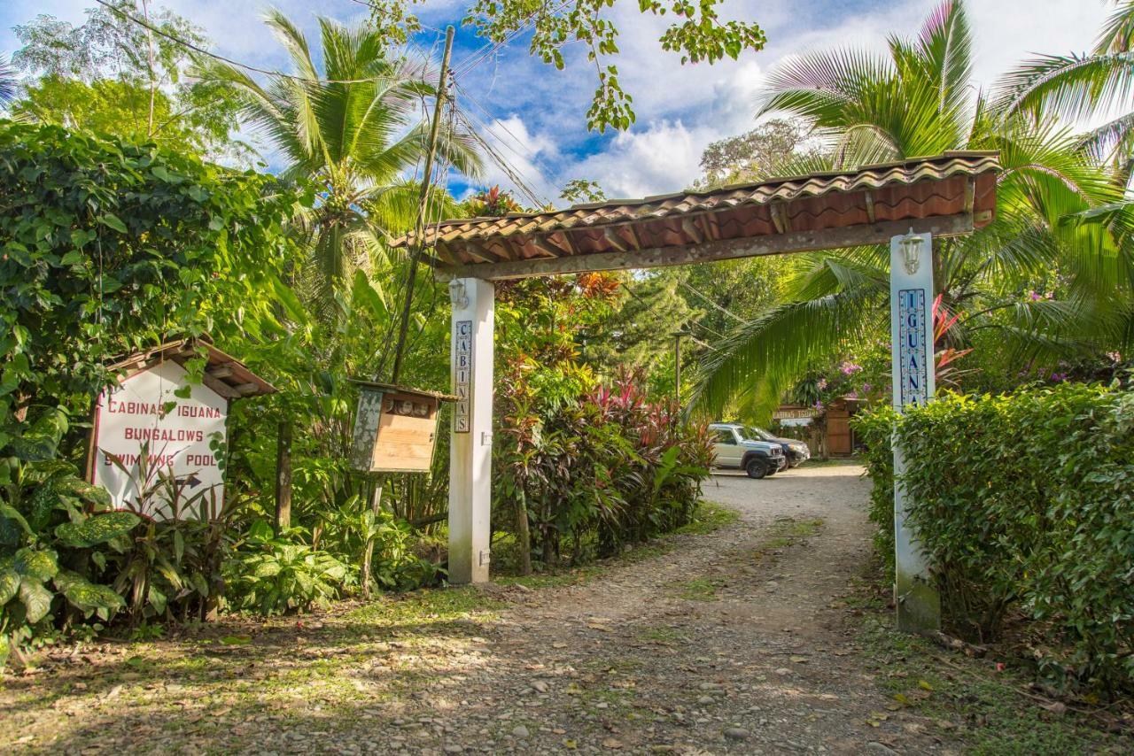 Cabinas Iguana Cahuita Exterior photo