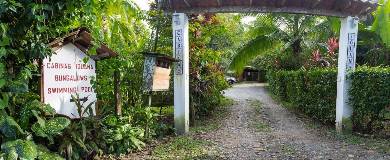 Cabinas Iguana Cahuita Exterior photo